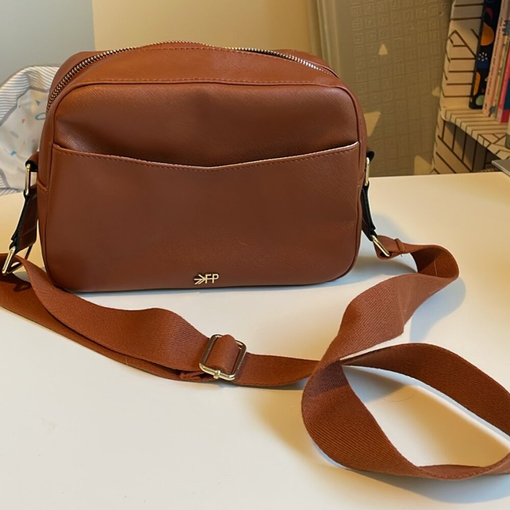 York Crossbody bag in Cognac